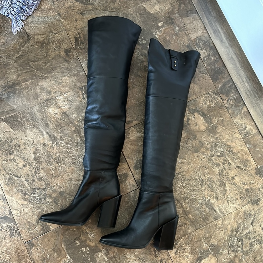 Leather Frame boots